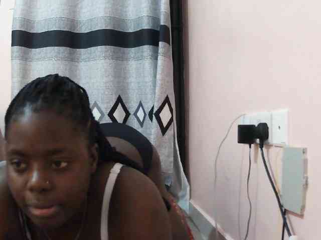 Model: Sexxy-red