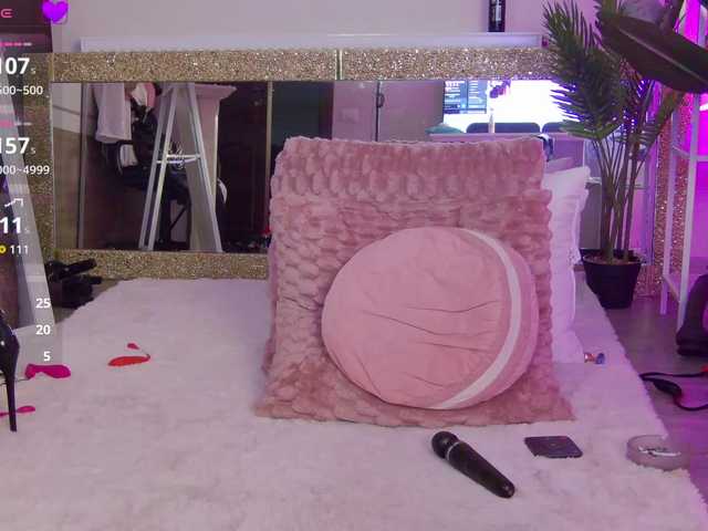 AriannaAri live cam on BongaCams