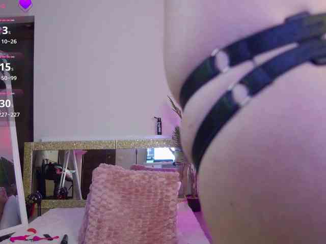 AriannaAri webcam
