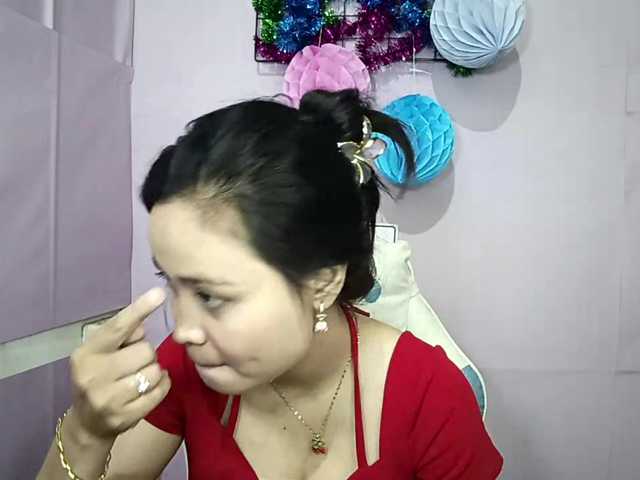 SalleyMcneese live cam on BongaCams