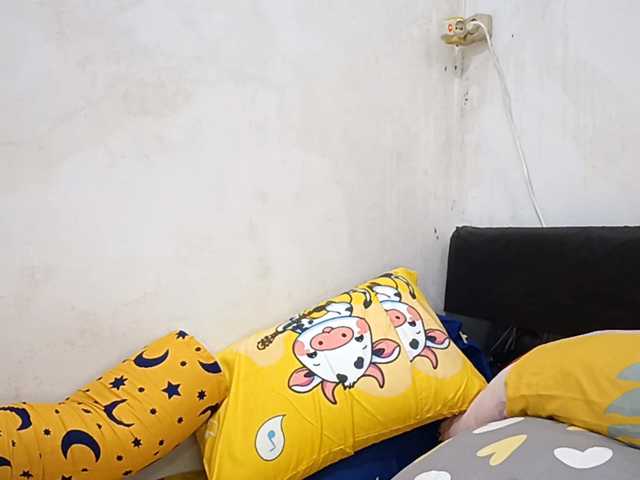 SalleyMcneese live cam on BongaCams