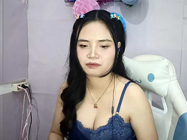 SalleyMcneese live cam on BongaCams