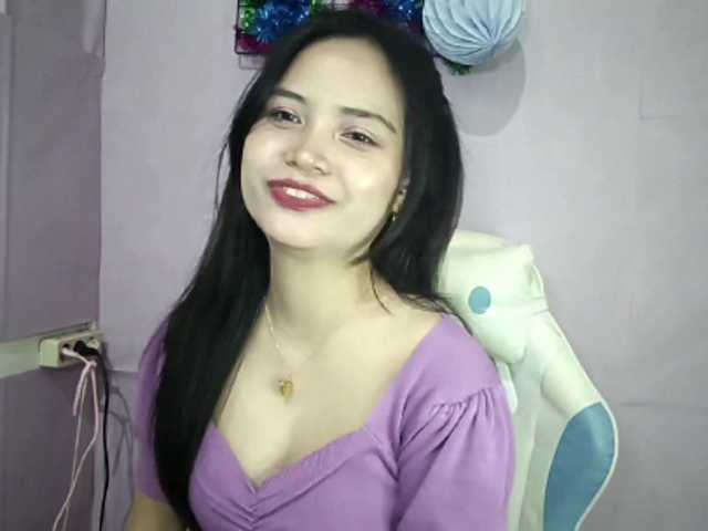 SalleyMcneese live cam on BongaCams