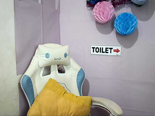 SalleyMcneese live cam on BongaCams