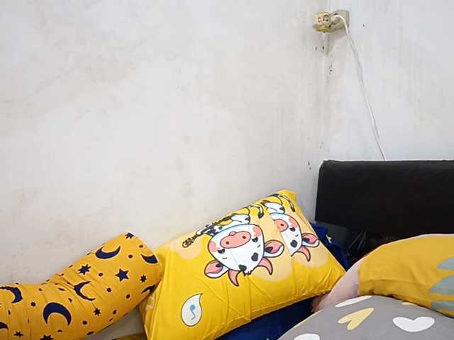 SalleyMcneese live cam on BongaCams