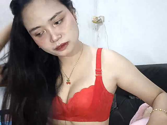 SalleyMcneese live cam on BongaCams