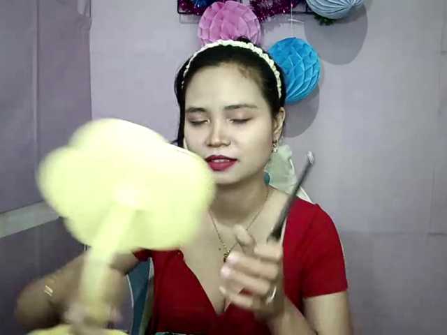 SalleyMcneese live cam on BongaCams