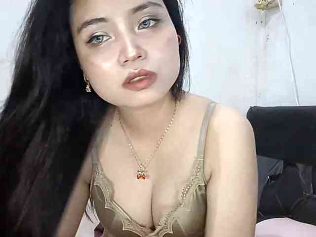 Modèle: AmeliaAllTheWay
