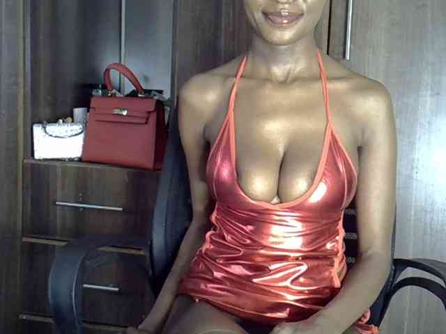hornyEbony Live Webcam on BongaCams