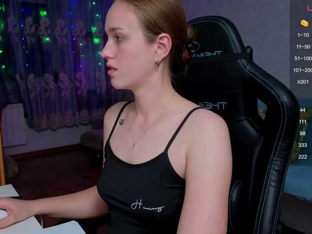 evallusion live cam on BongaCams