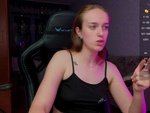 evallusion live cam on BongaCams