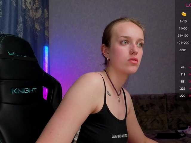 evallusion live cam on BongaCams