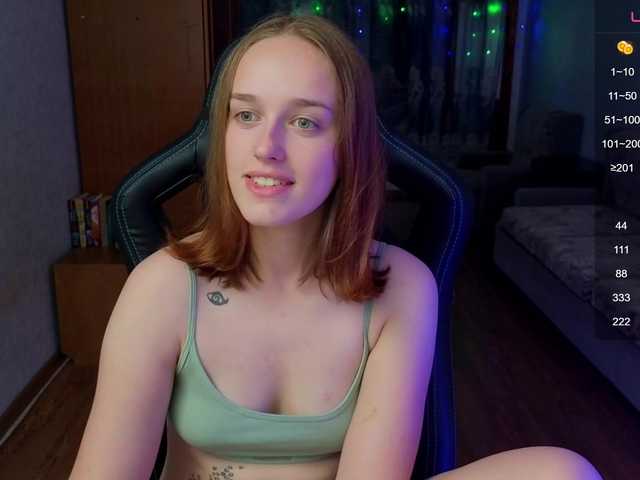 evallusion live cam on BongaCams