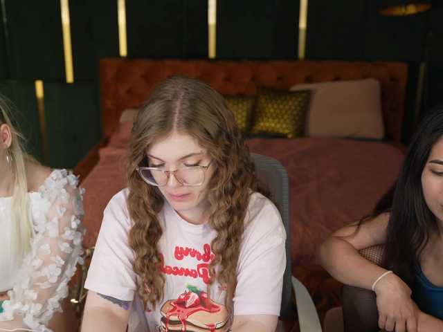 OrlyFlameTeam live cam on BongaCams