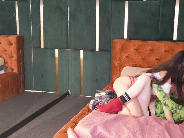 OrlyFlameTeam live cam on BongaCams