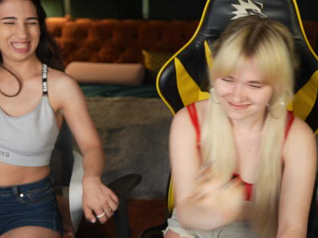 OrlyFlameTeam live cam on BongaCams
