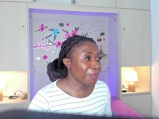TaylorBloom's Live Webcam