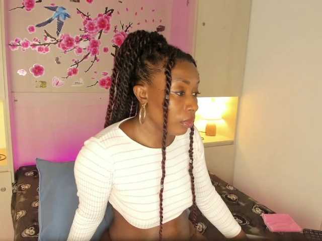 TaylorBloom live cam on BongaCams
