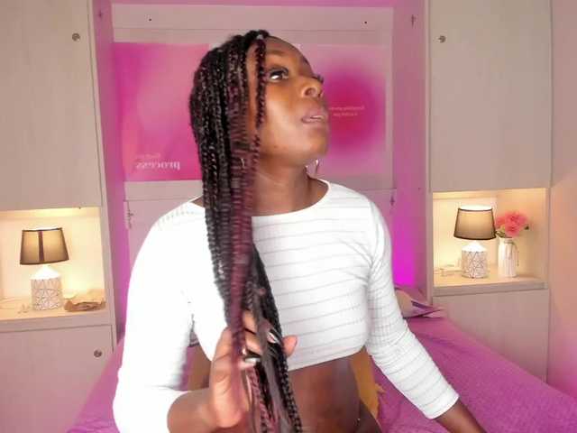 TaylorBloom live cam on BongaCams