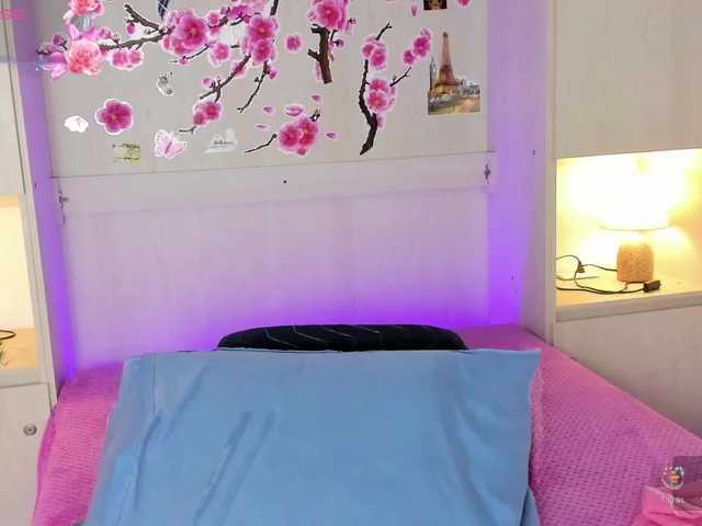 TaylorBloom live cam on BongaCams