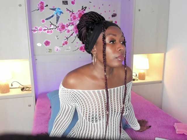 TaylorBloom live cam on BongaCams