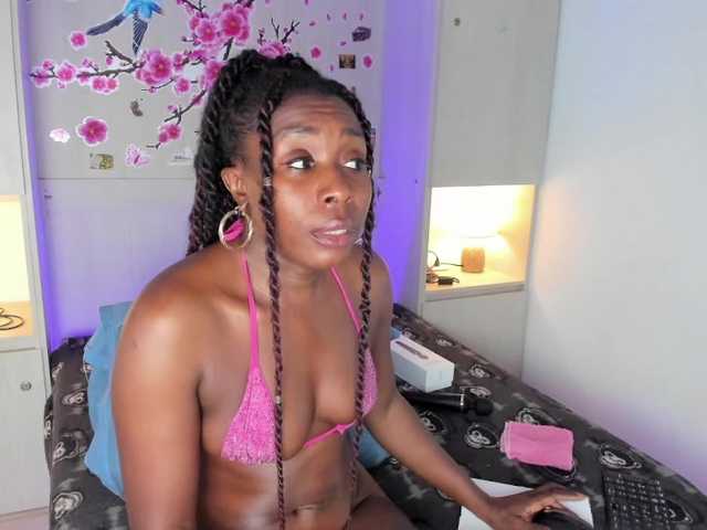 TaylorBloom live cam on BongaCams