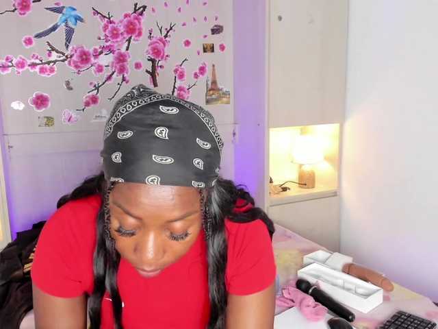 TaylorBloom live cam on BongaCams