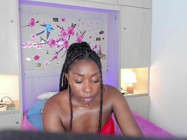 TaylorBloom live cam on BongaCams