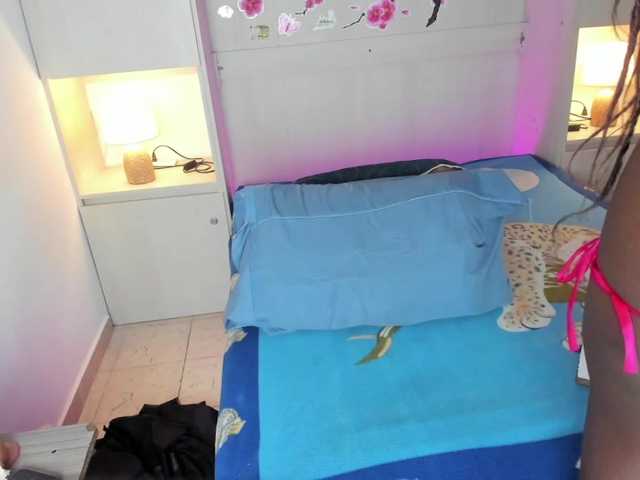 TaylorBloom live webcam show