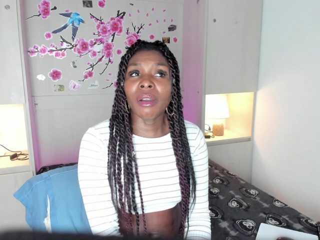 TaylorBloom live cam on BongaCams