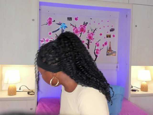 TaylorBloom live cam on BongaCams