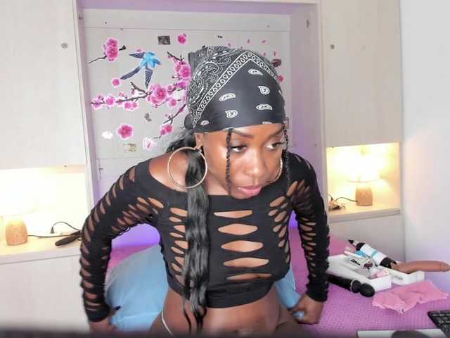 TaylorBloom live cam on BongaCams