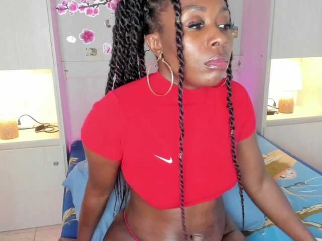 TaylorBloom live webcam show
