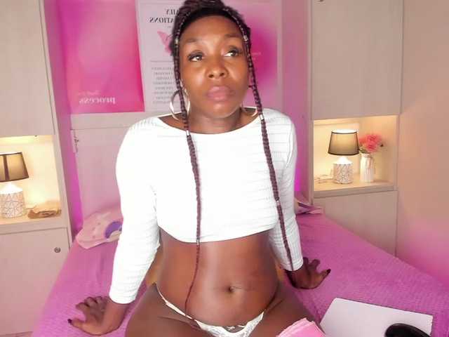 TaylorBloom live webcam show