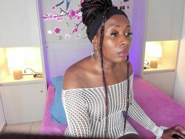 TaylorBloom live cam on BongaCams