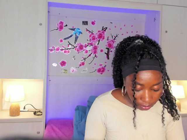 TaylorBloom live cam on BongaCams