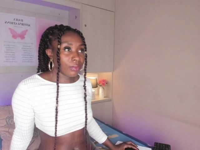TaylorBloom live webcam show