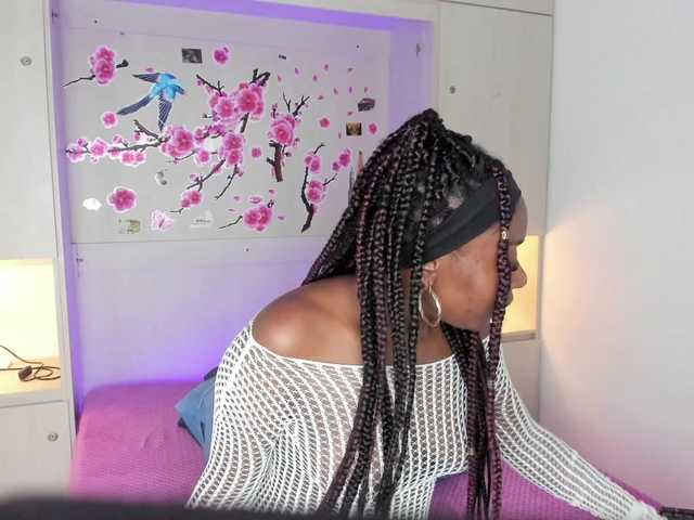 TaylorBloom live cam on BongaCams