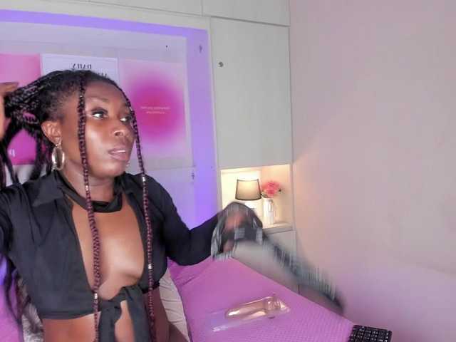 TaylorBloom live cam on BongaCams