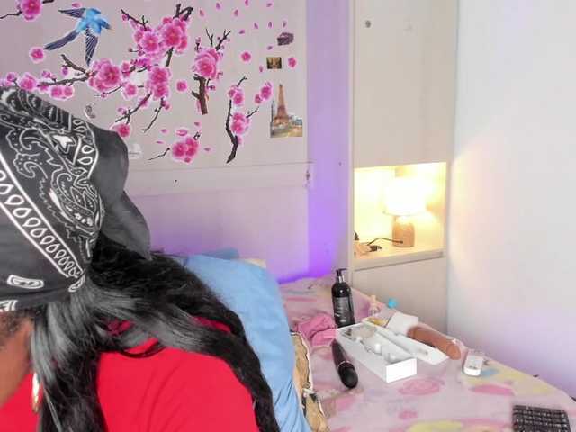 TaylorBloom live cam on BongaCams