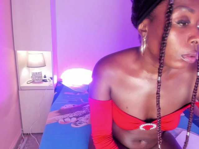 TaylorBloom live cam on BongaCams