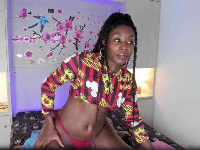 TaylorBloom webcam