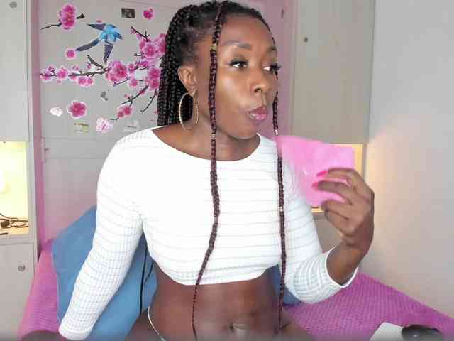 TaylorBloom webcam