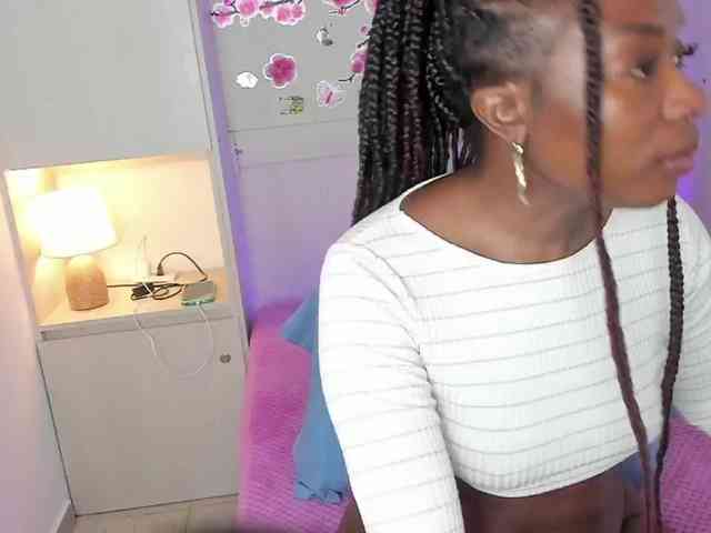 TaylorBloom webcam