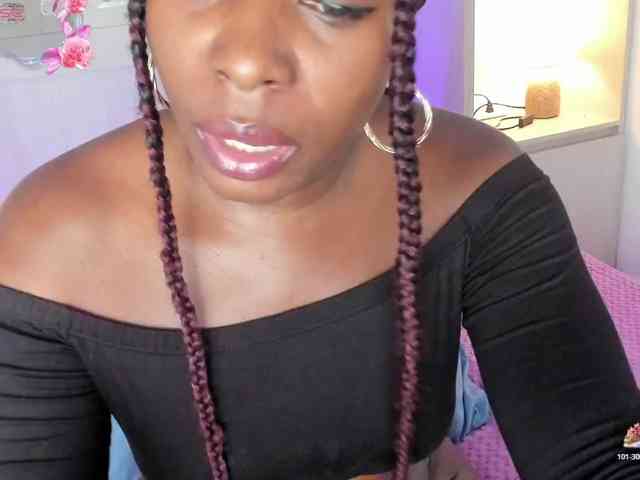 TaylorBloom webcam
