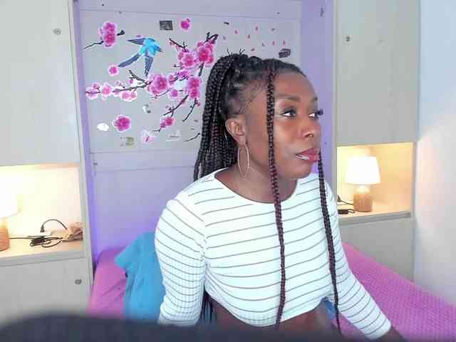 TaylorBloom webcam
