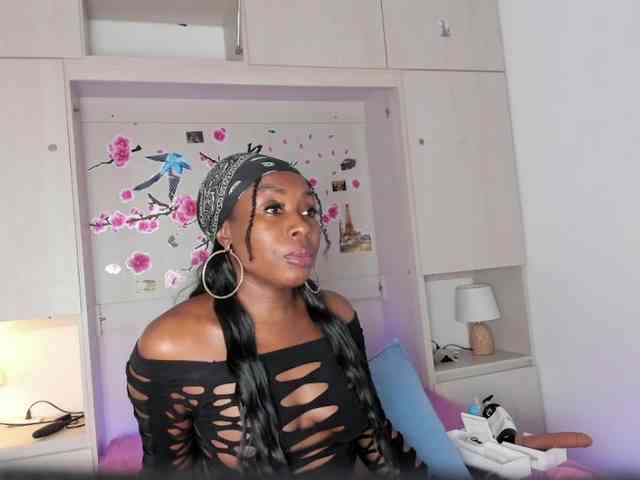 TaylorBloom webcam