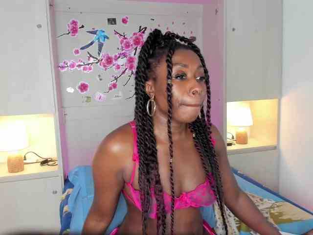 TaylorBloom webcam