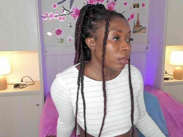 TaylorBloom webcam