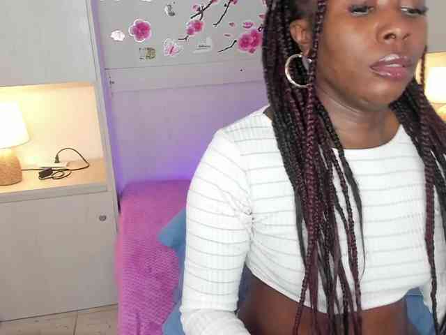 TaylorBloom webcam